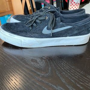 Black/grey Nike zoom air Stefan Janoski